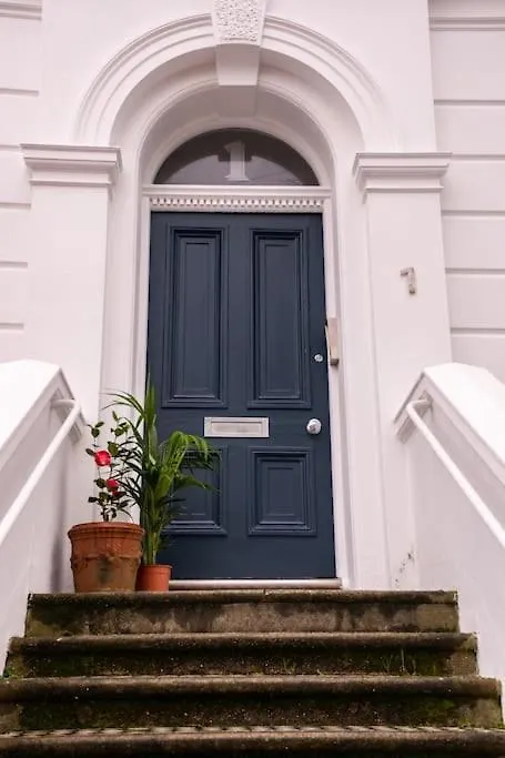 Elegant Brighton Retreat With Private Parking & Garden Apartment United Kingdom