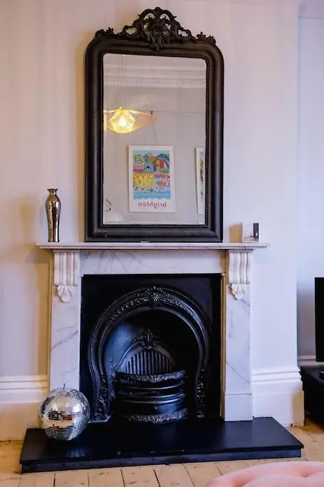 Elegant Brighton Retreat With Private Parking & Garden Apartment 0*,  United Kingdom